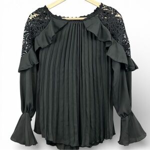 Crochet Shoulder Long Sleeve Pleated Top Size Large